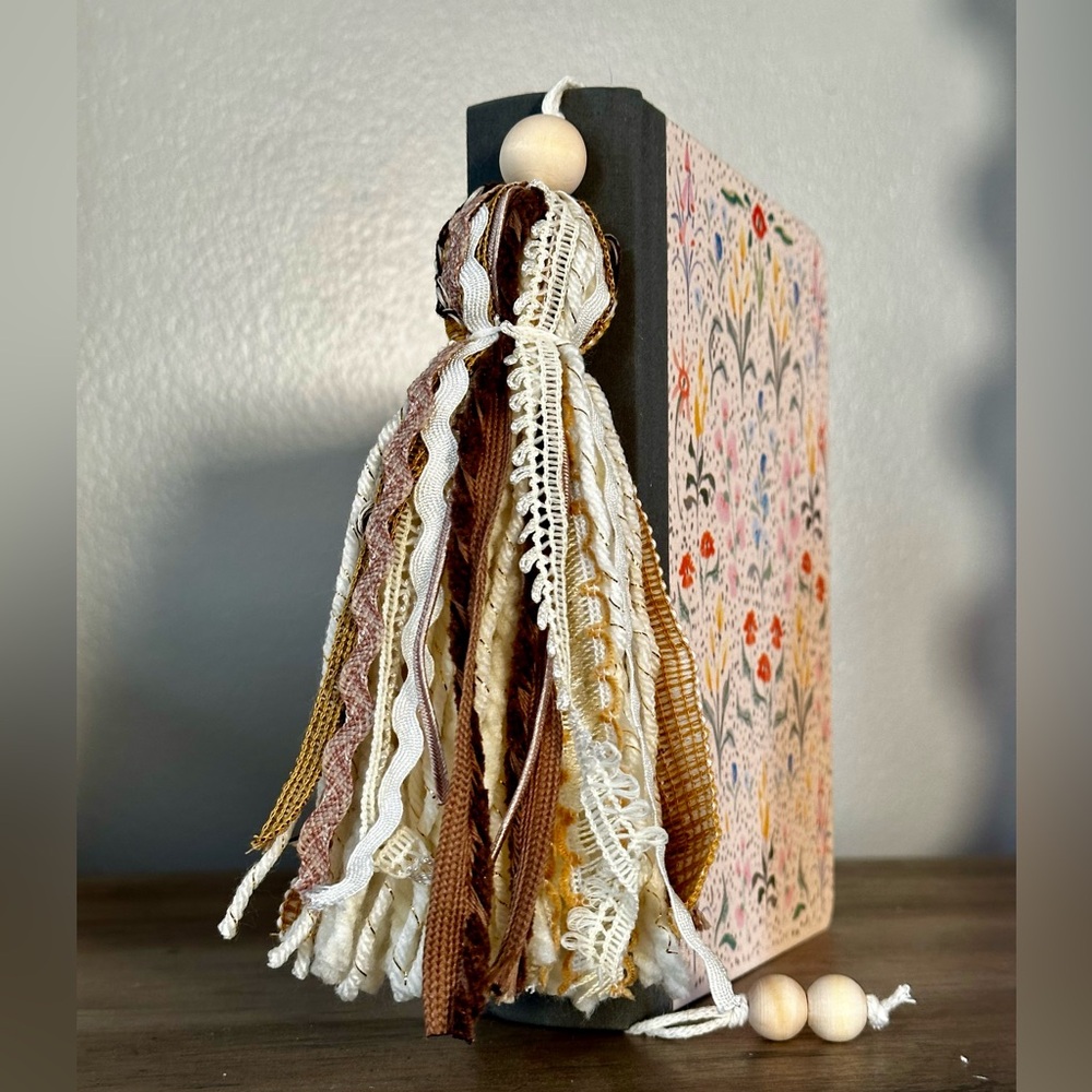 BIBLE TASSEL BOOKMARK
